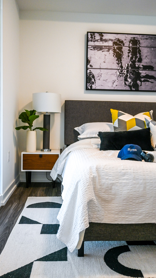 Bay St. & Gerrard St W