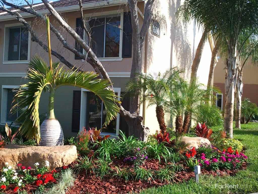 Madison at Largo - Photo 2 of 16