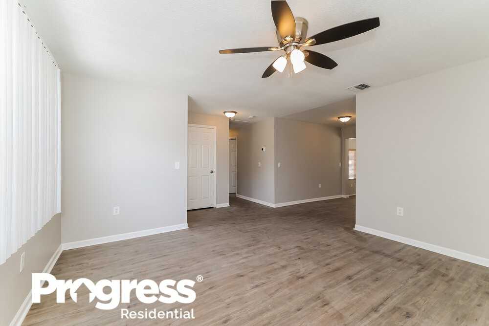 309 Vaniman Ave - Photo 3 of 16