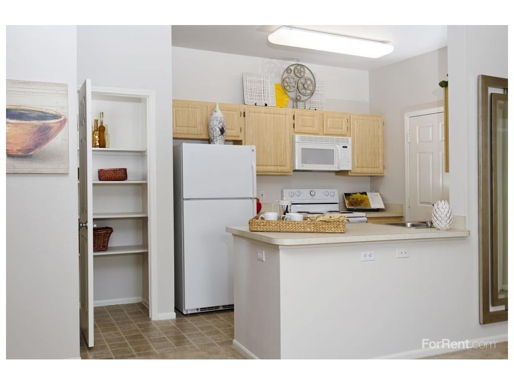 Pinnacle at Mountain Gate - Photo 2 of 14