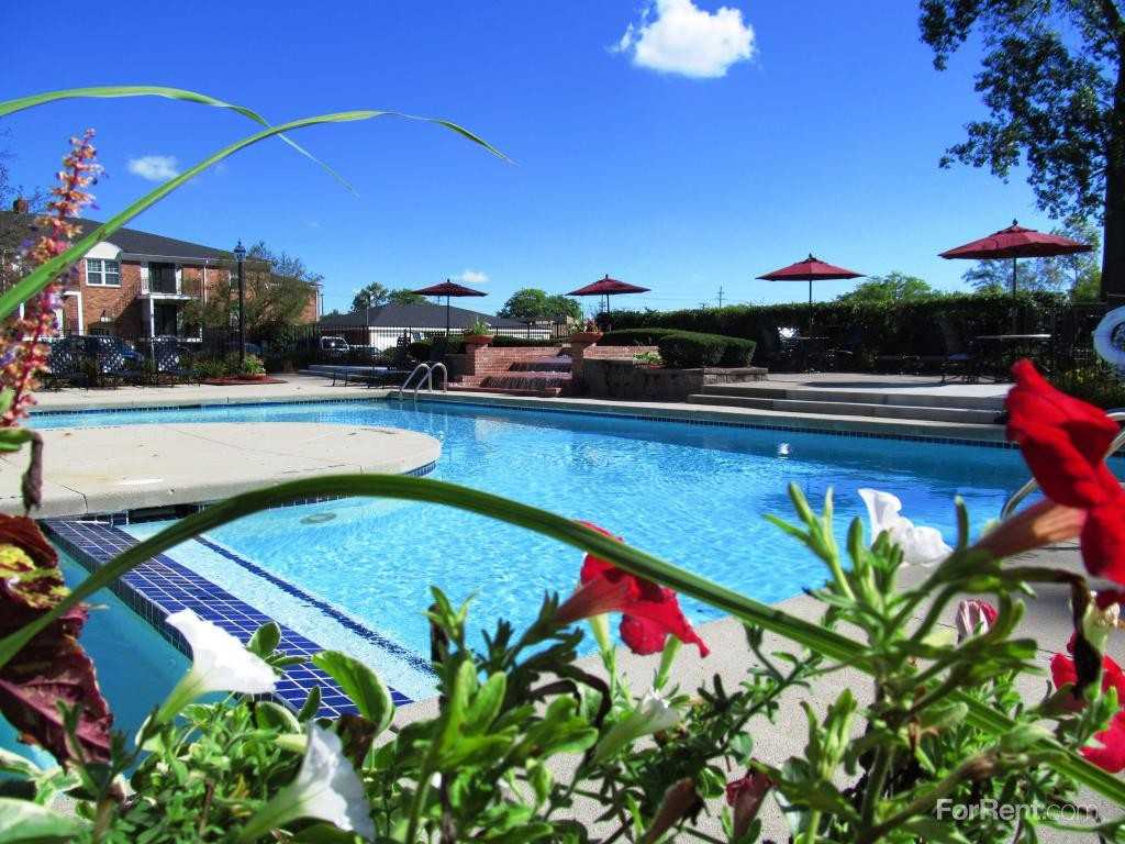 Kensington at Beverly Hills - Photo 2 of 19