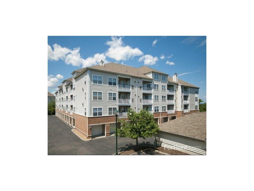 The Point at Fort Lee Apartments 900 Crest Lane, Fort Lee, NJ 07024