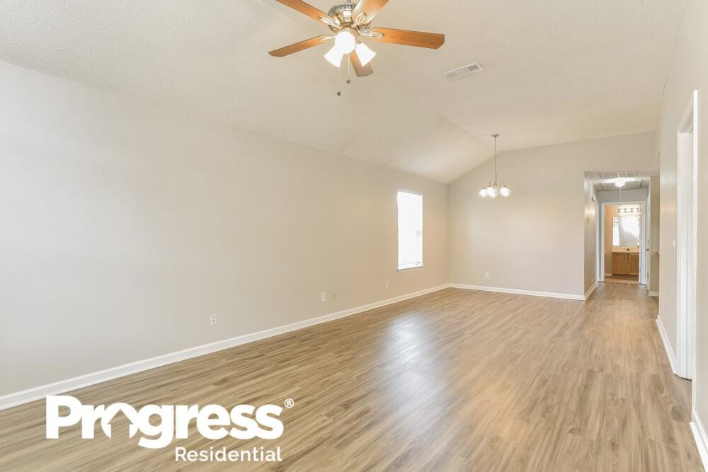 496 Cedar Park Cir - Photo 3 of 16