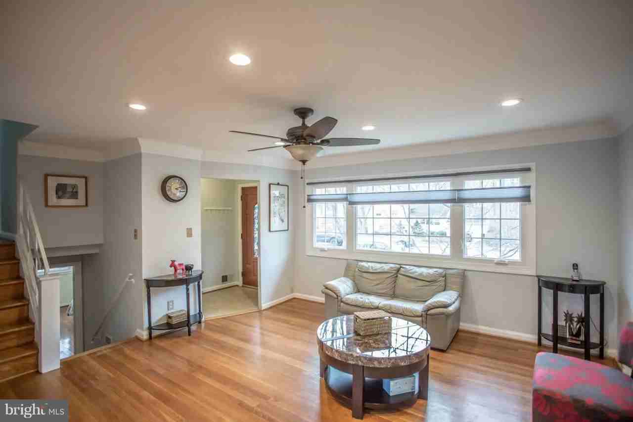 907 Cottage St Sw - Photo 3 of 23