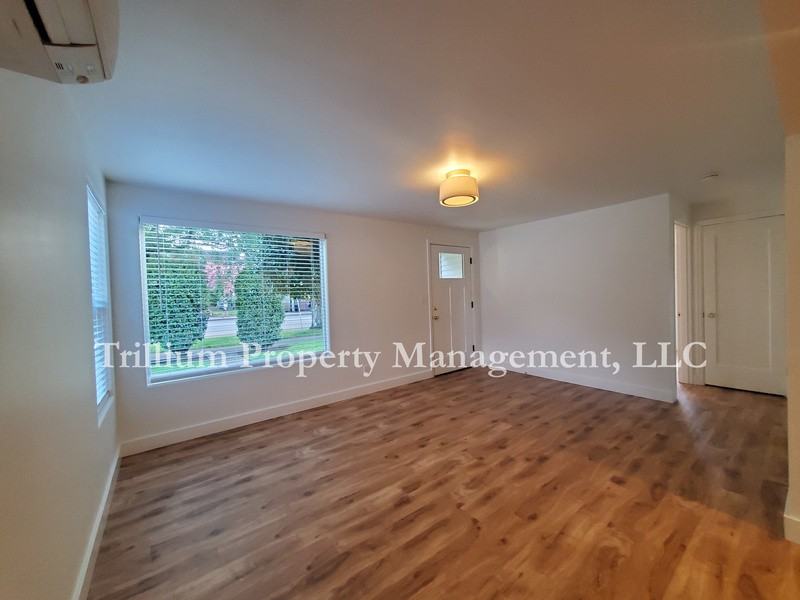 4835 N Willamette Blvd - Photo 4 of 23