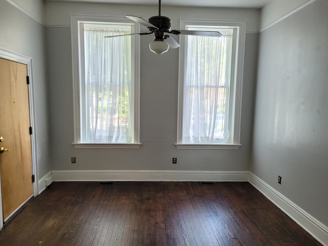 2517 W Grace St #1 - Photo 2 of 10