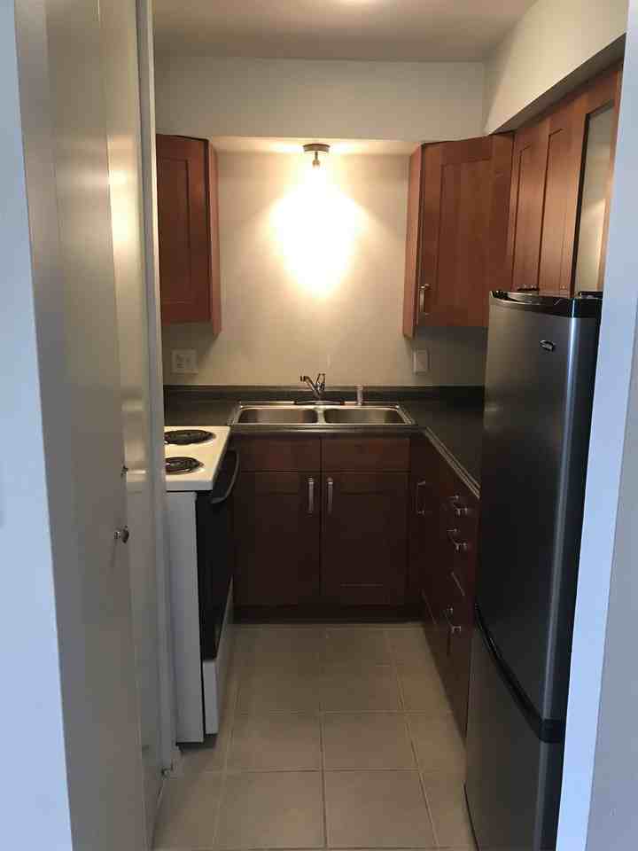 939 E Homer St #14 - Photo 2 of 17