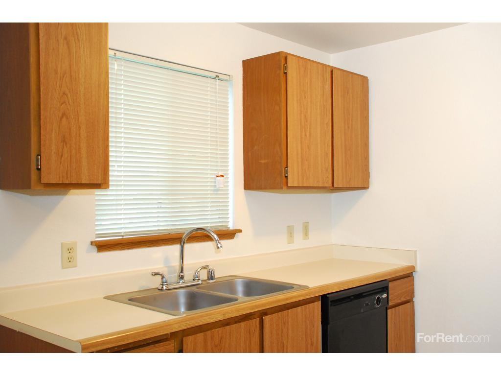 Sherwood Glen Apartments 1221 Evergreen Park Dr SW, Olympia, WA 98502