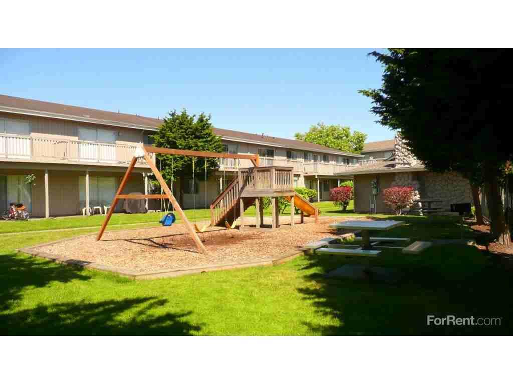 Pacific Pointe - Photo 2 of 3