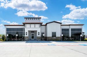 featured image of 8201 Luxe Blvd