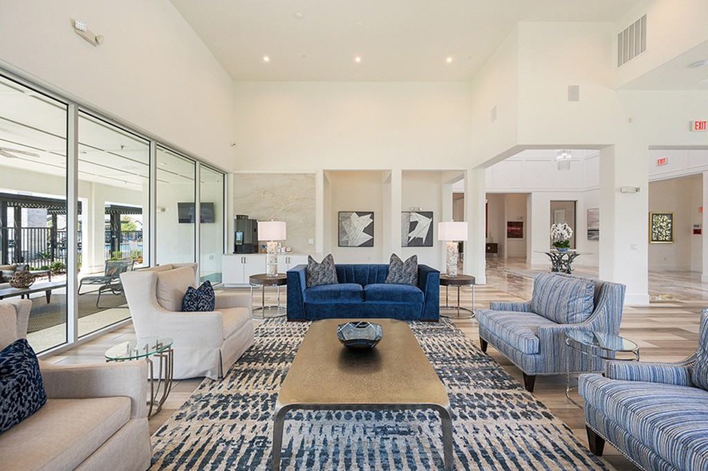 Luxe Prosper - Photo 7 of 50