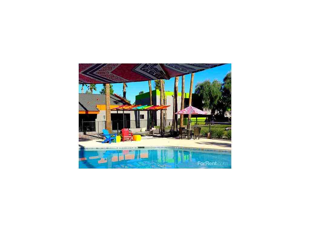 Cabana on Mill - Photo 2 of 19