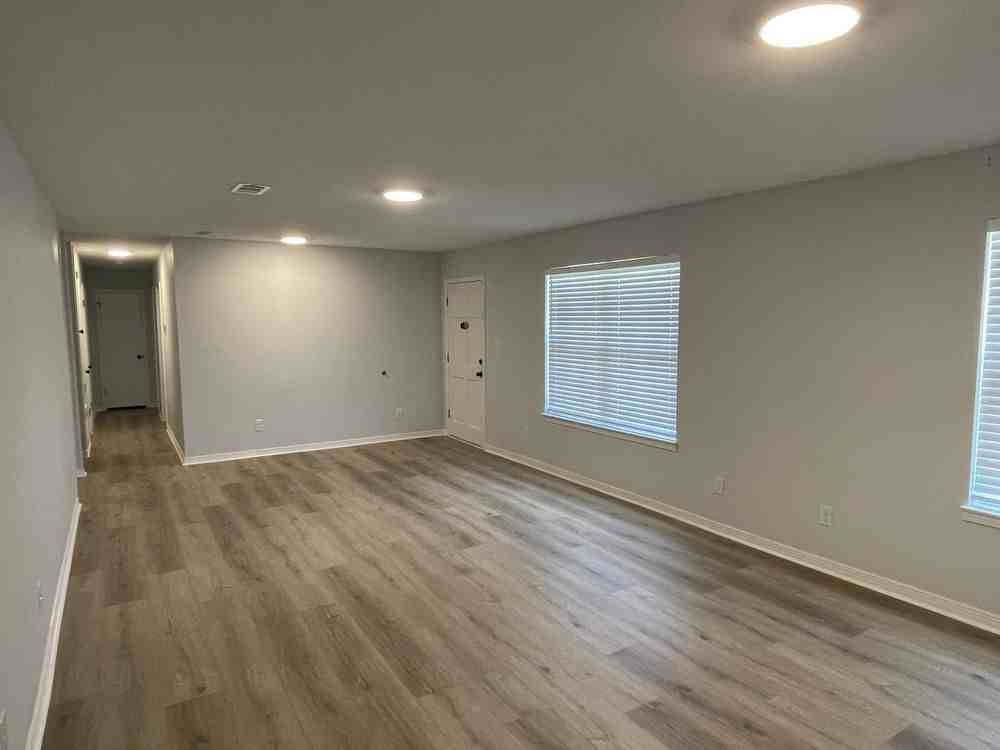 4735 Yacht Harbor Dr - Photo 3 of 17