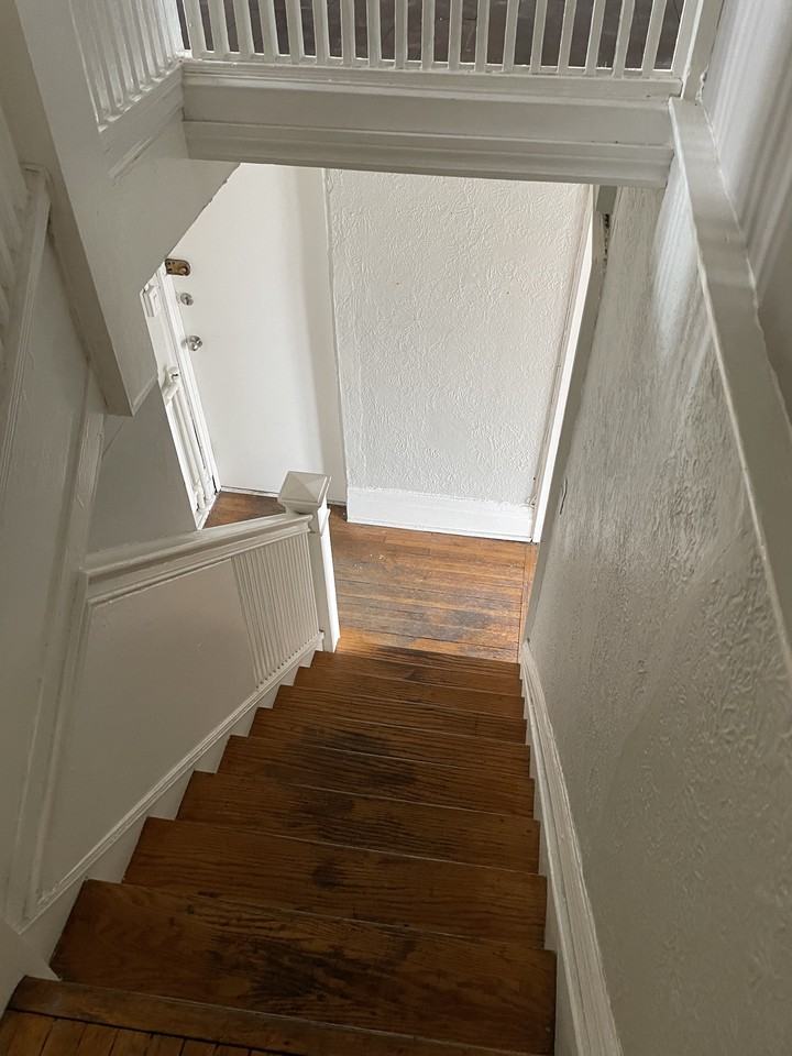 684 Bathurst Street #2 - Photo 5 of 20