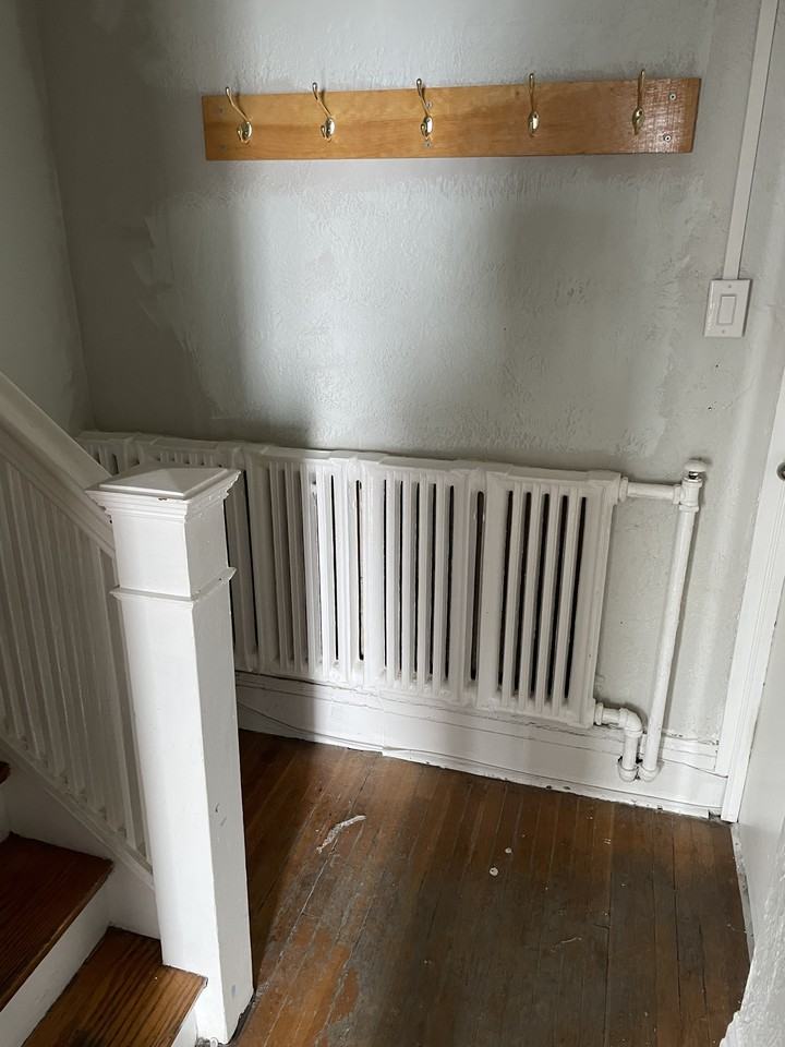 684 Bathurst Street #2 - Photo 4 of 20