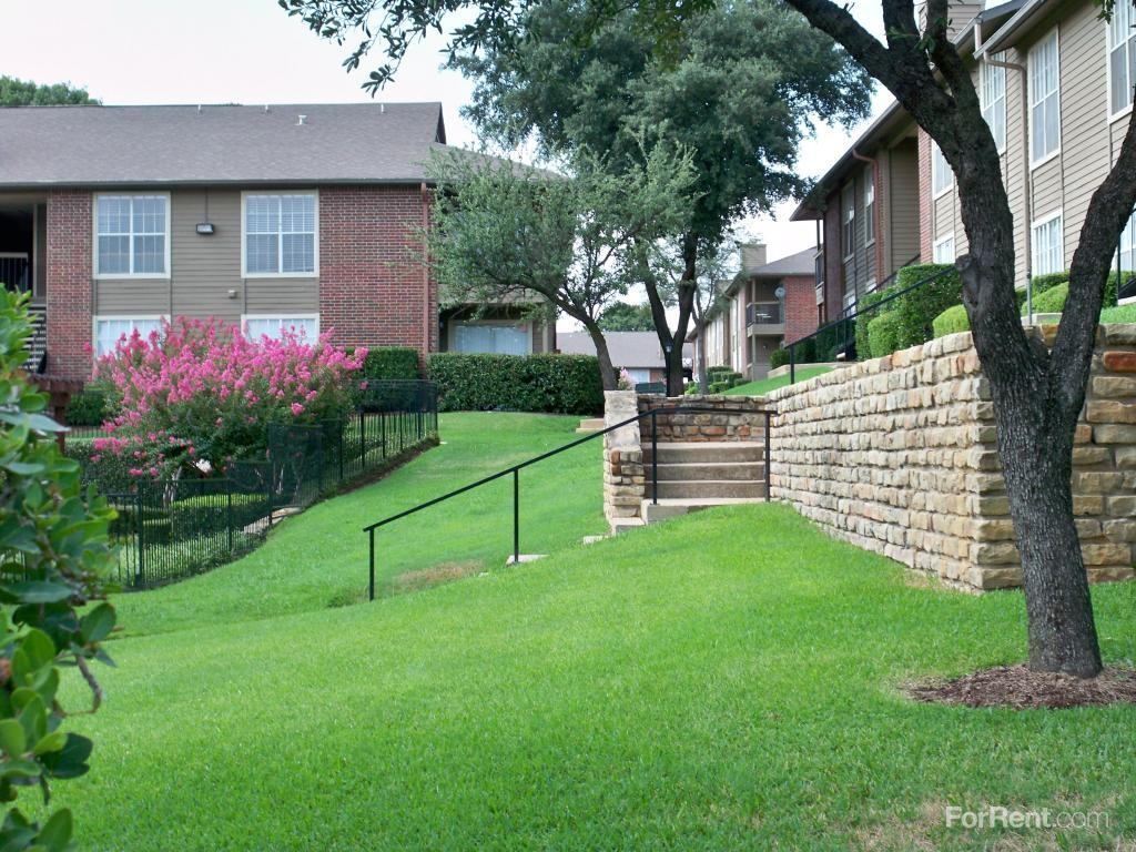 Oak Chase - Photo 3 of 17