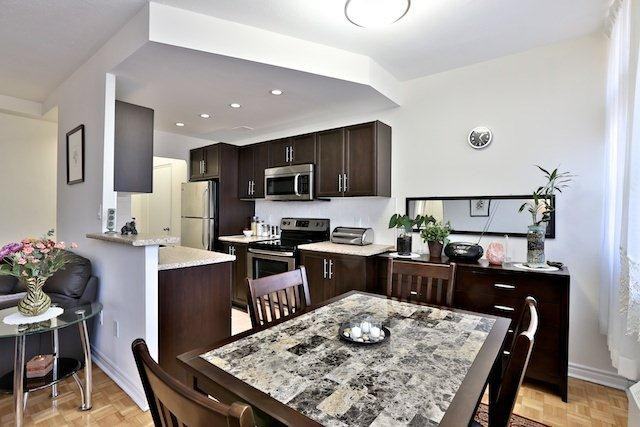 55 Oakmount Rd - Photo 3 of 50