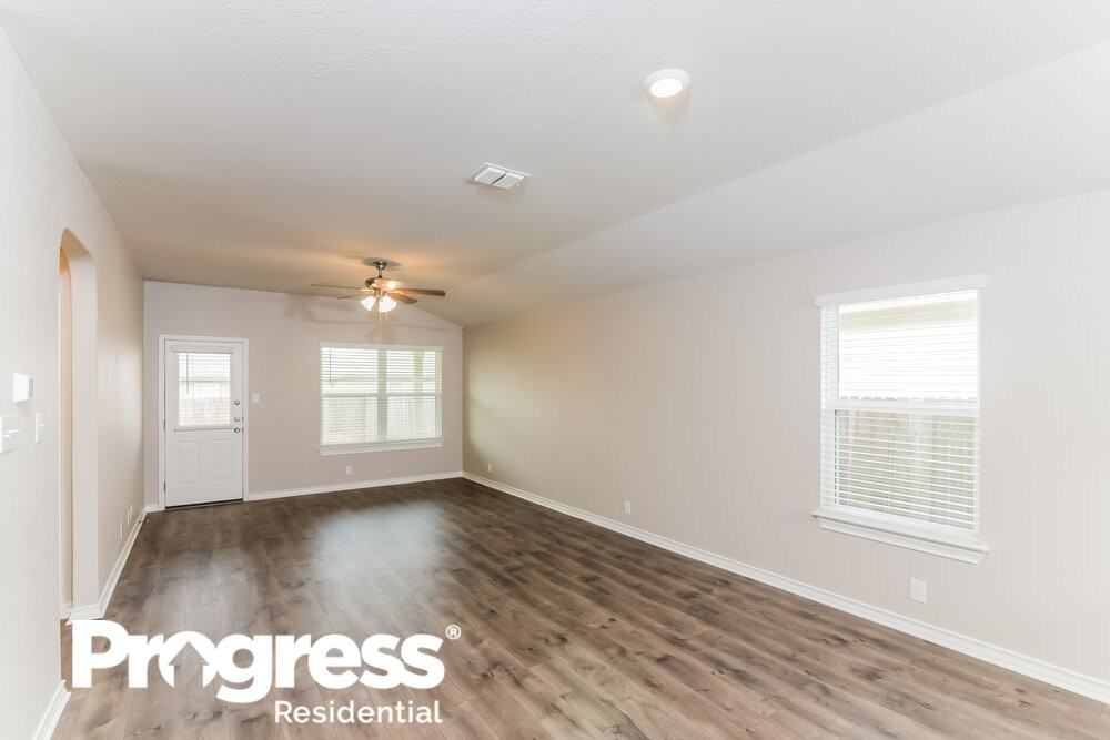 9641 Holly Patch - Photo 3 of 21