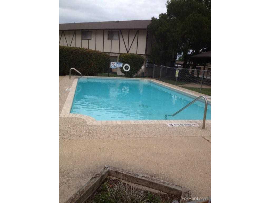 RiverStone (formerly Edelweiss) Apartments 845 S Business Ih 35, New