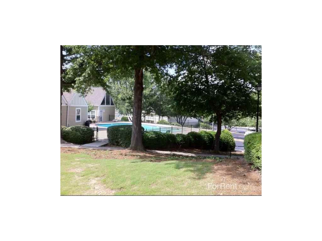 Bradford Apartments and Townhomes 100 Castor Dr, Norcross