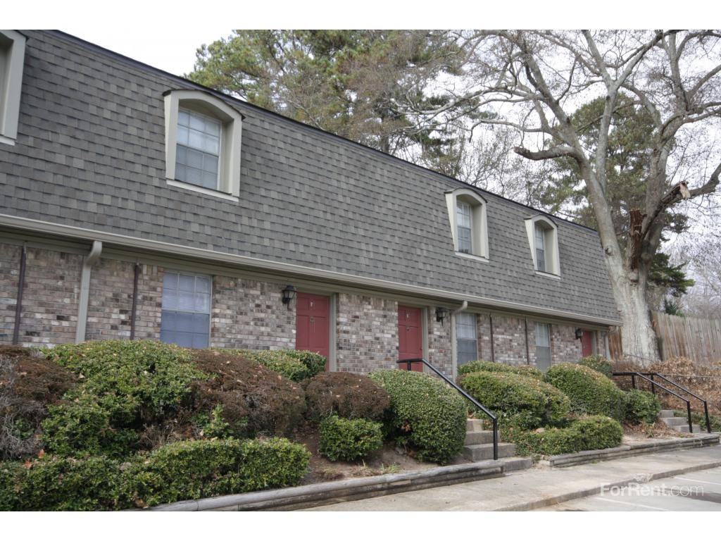 Oxford Townhomes - Photo 2 of 20