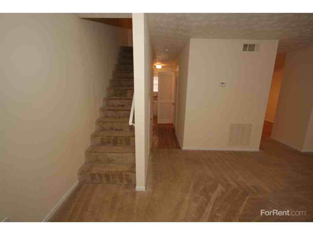 Oxford Townhomes - Photo 3 of 20