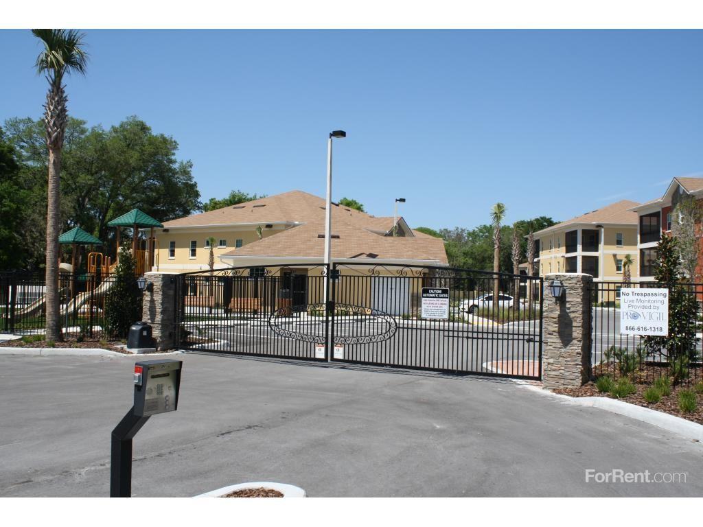 Cedar Pointe - Photo 2 of 20