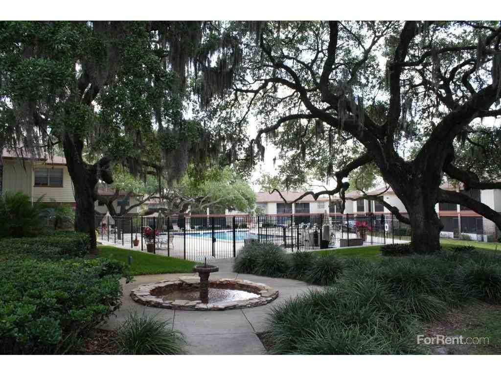 Fairway Oaks - Photo 3 of 14