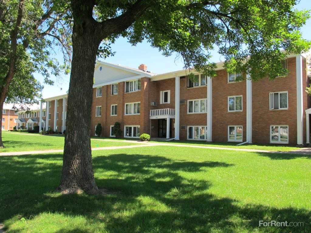 Edgerton Highlands 479 Skillman Ave E, Roseville, MN 55117 Apartment for Rent PadMapper
