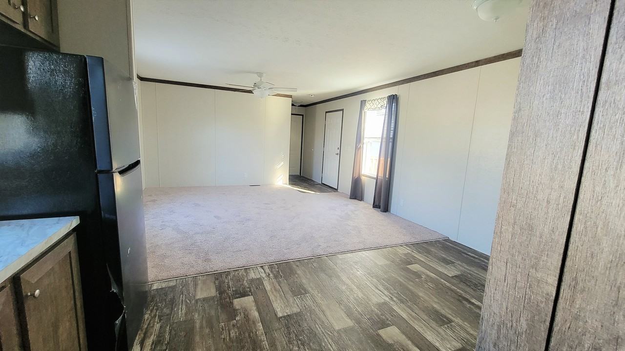 372 Utah Ct #372 - Photo 4 of 11