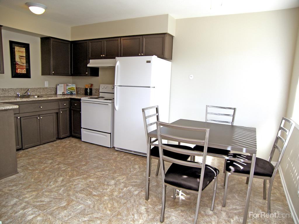 Palm Garden Apartments - Photo 2 of 3