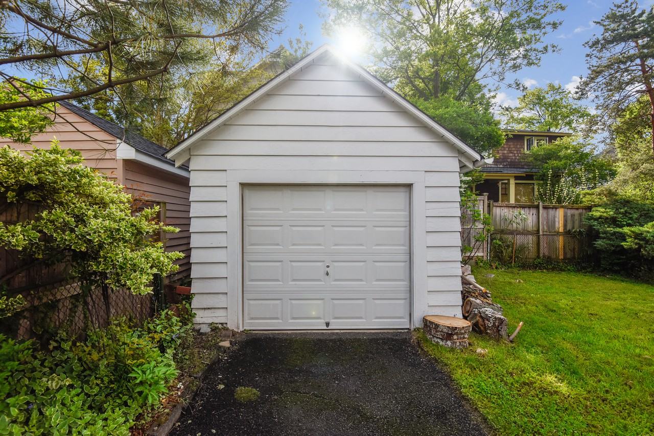 707 N Fillmore St - Photo 2 of 17