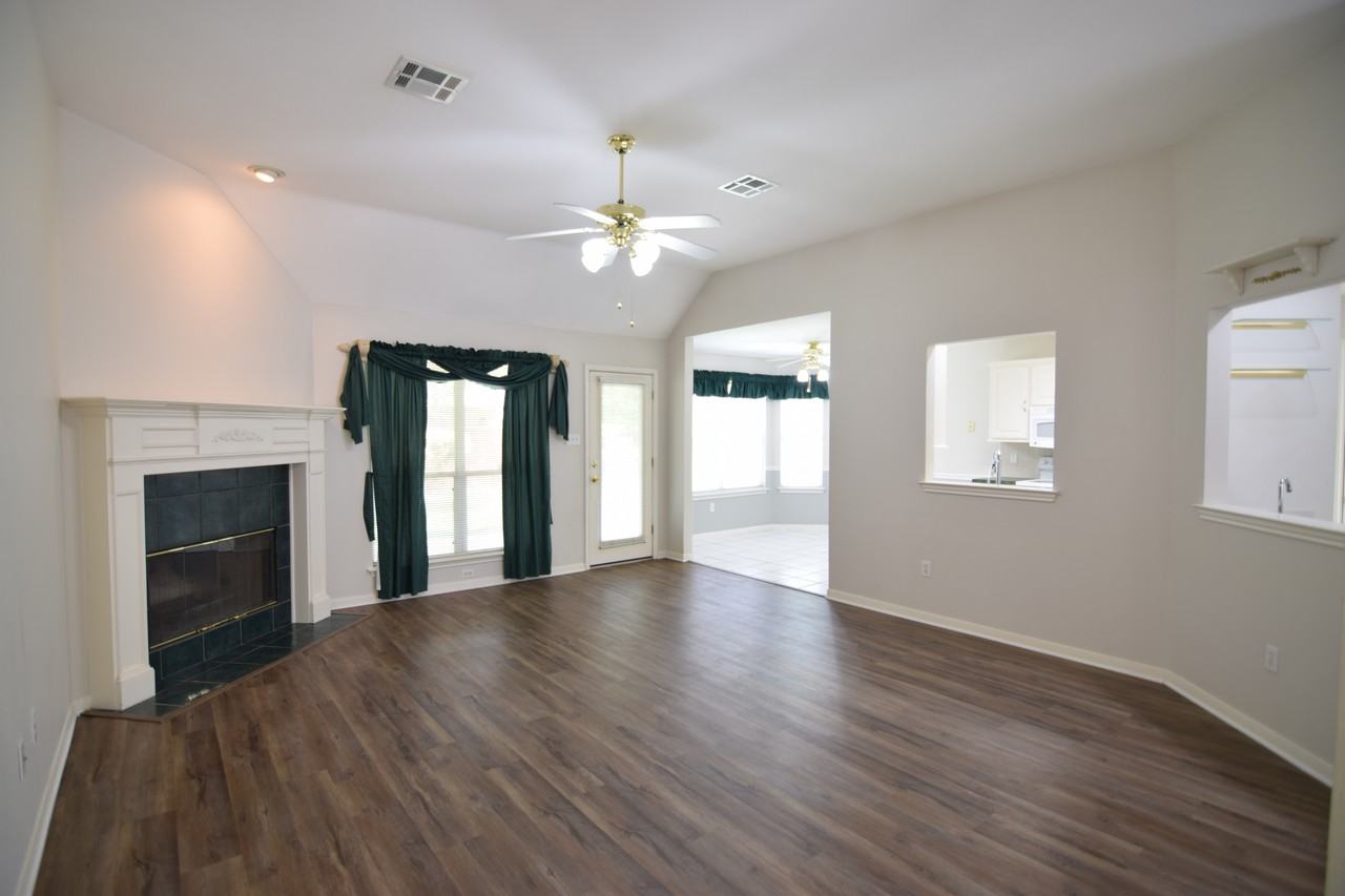 2412 Wilshire Dr - Photo 6 of 24