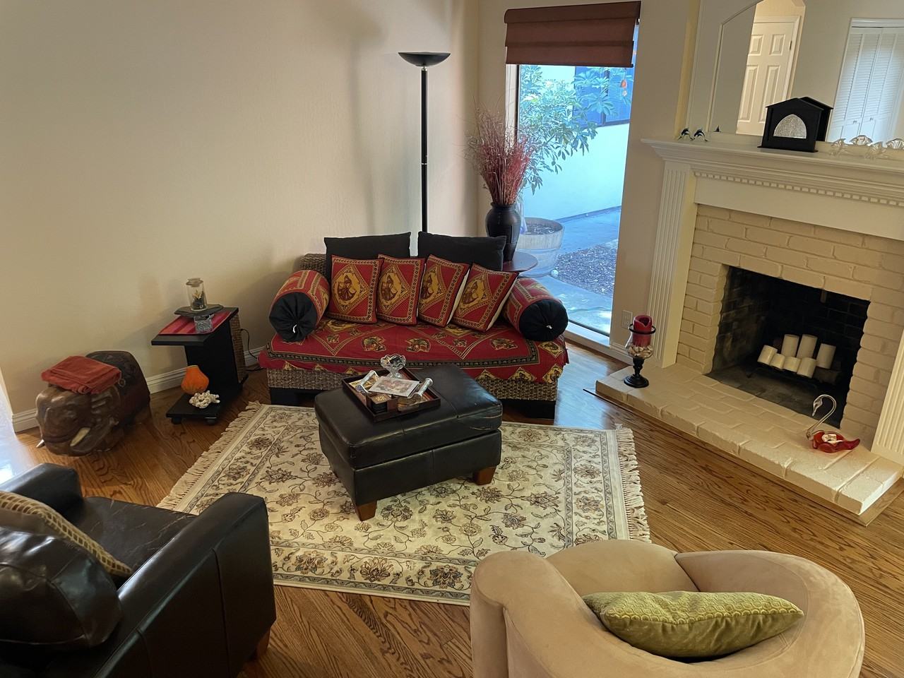 678 Emerald Hill Road - Photo 2 of 16