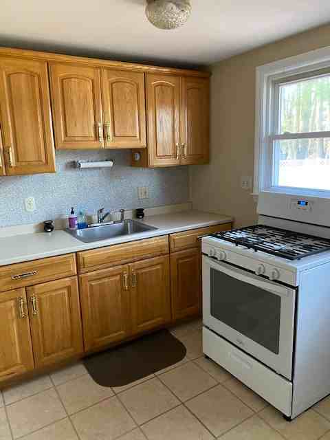 50 Neillian St #50 - Photo 3 of 8