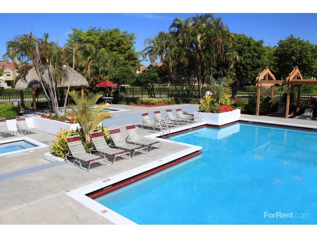 Reflections of Boca Del Mar - Photo 2 of 19