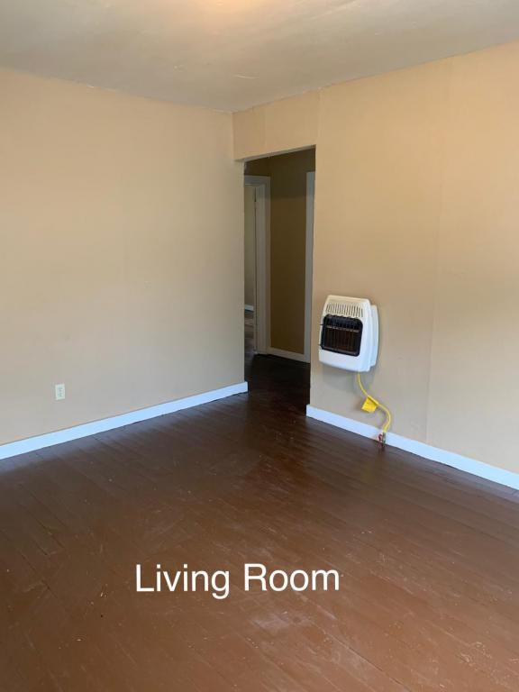 6228 Singletary St - Photo 2 of 14