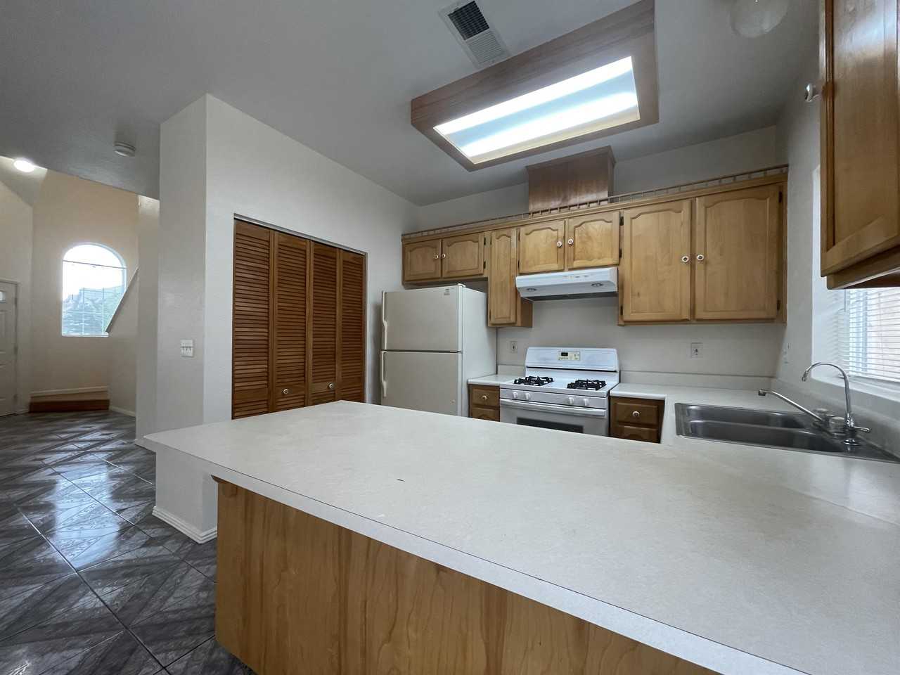 2468 England St #1 - Photo 5 of 13