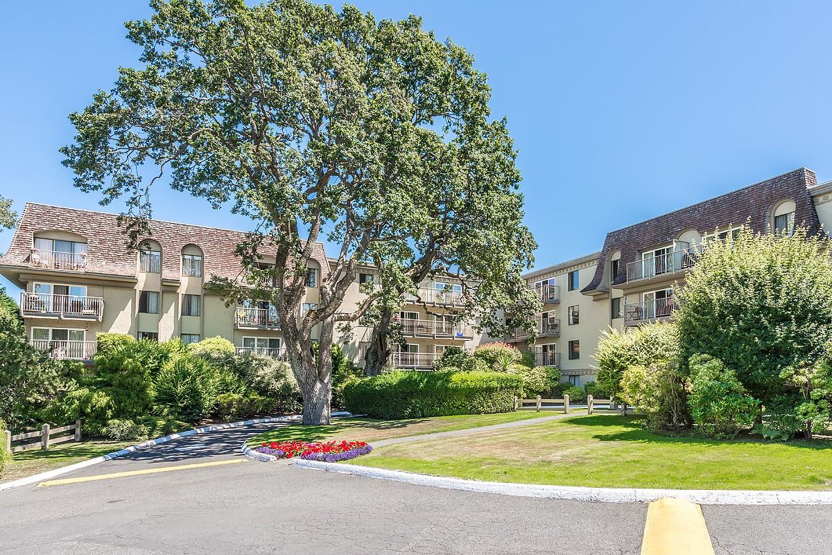 Fernwood Manor Apartments 1573 Begbie St, Victoria, BC V8R 1L1 Zumper
