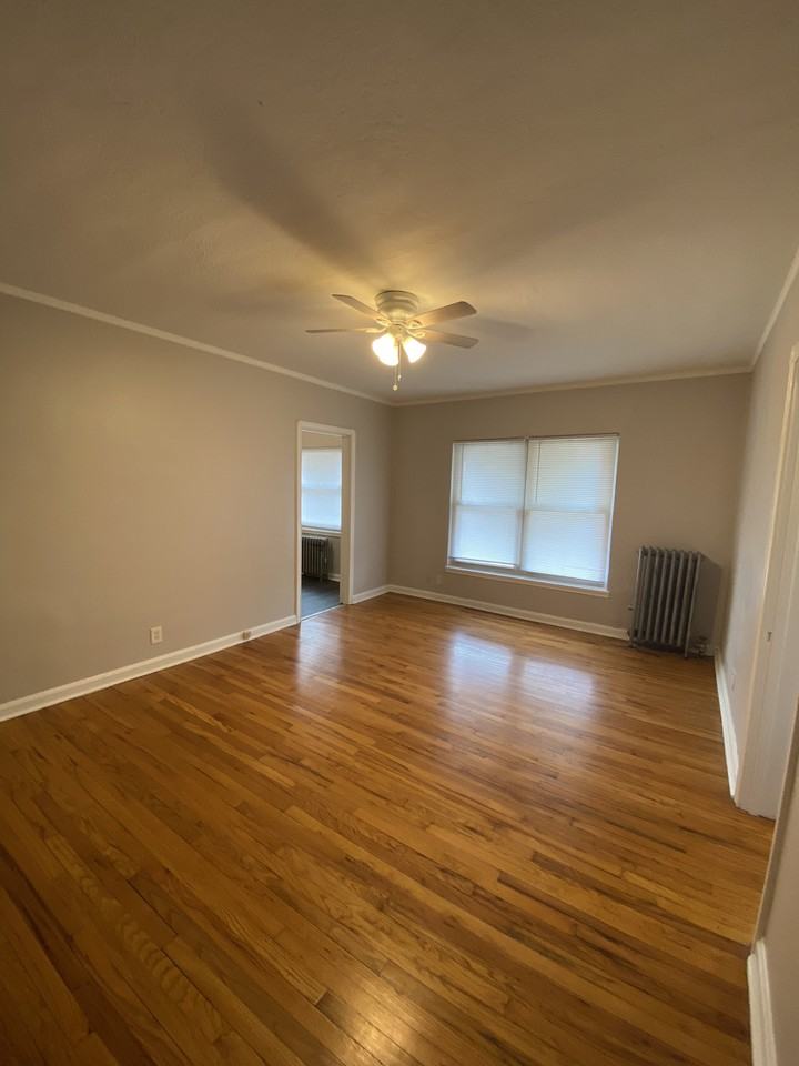 16414 Madison Avenue305 #305 - Photo 2 of 18