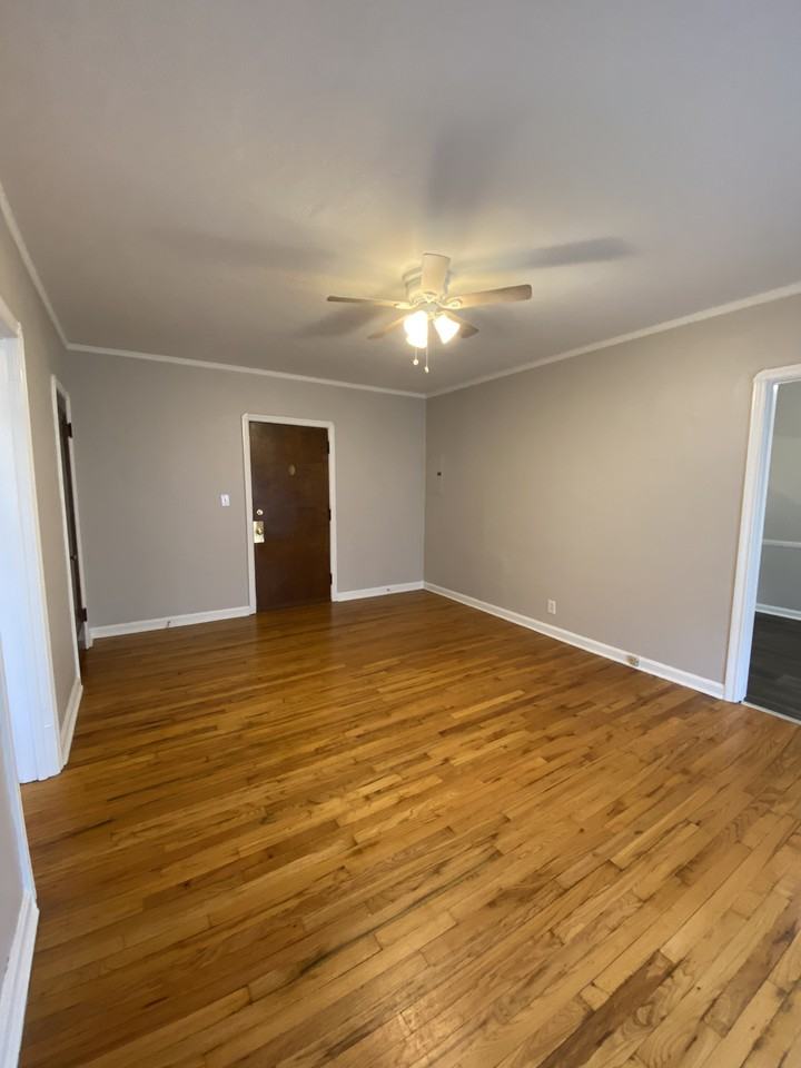 16414 Madison Avenue305 #305 - Photo 3 of 18