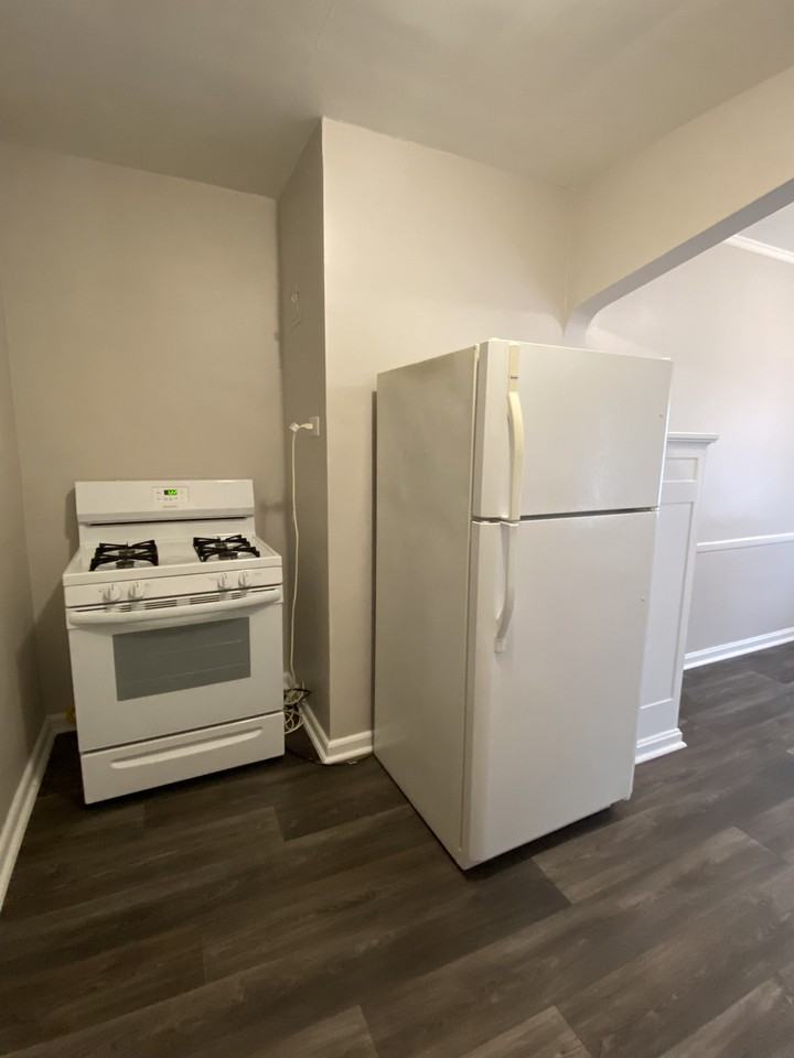 16414 Madison Avenue305 #305 - Photo 6 of 18