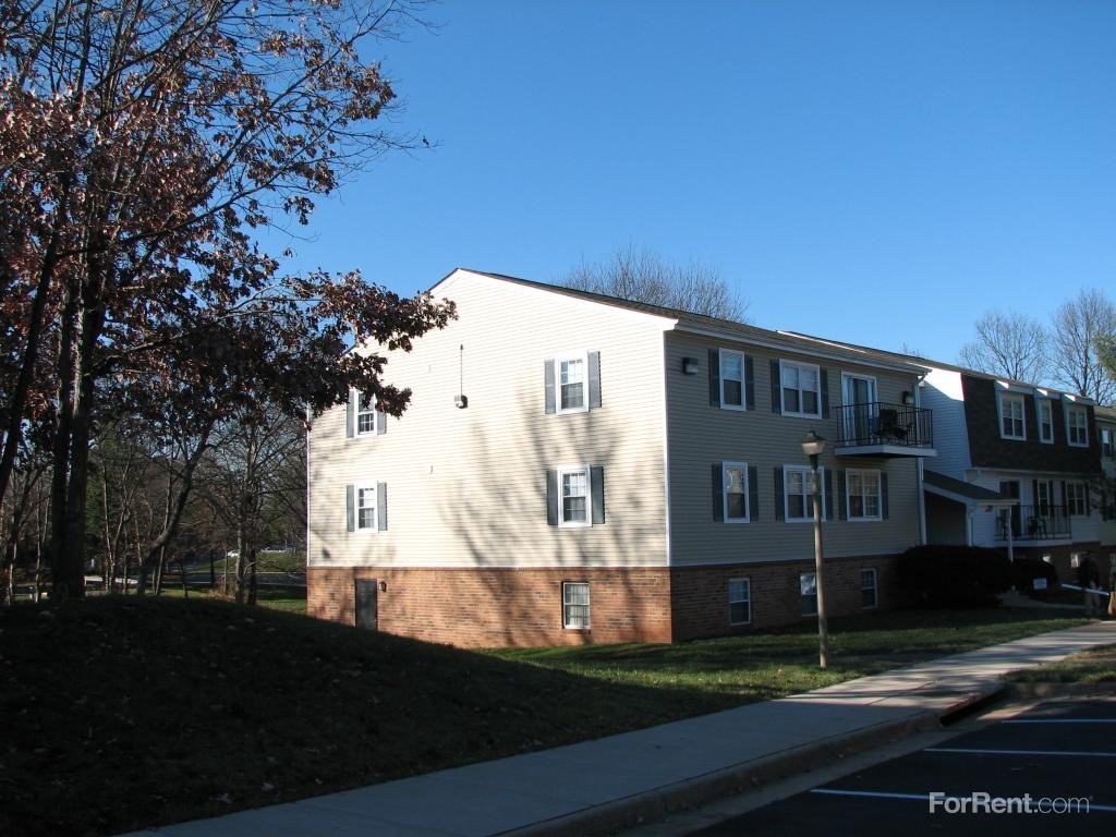 Brentwood - Photo 3 of 12