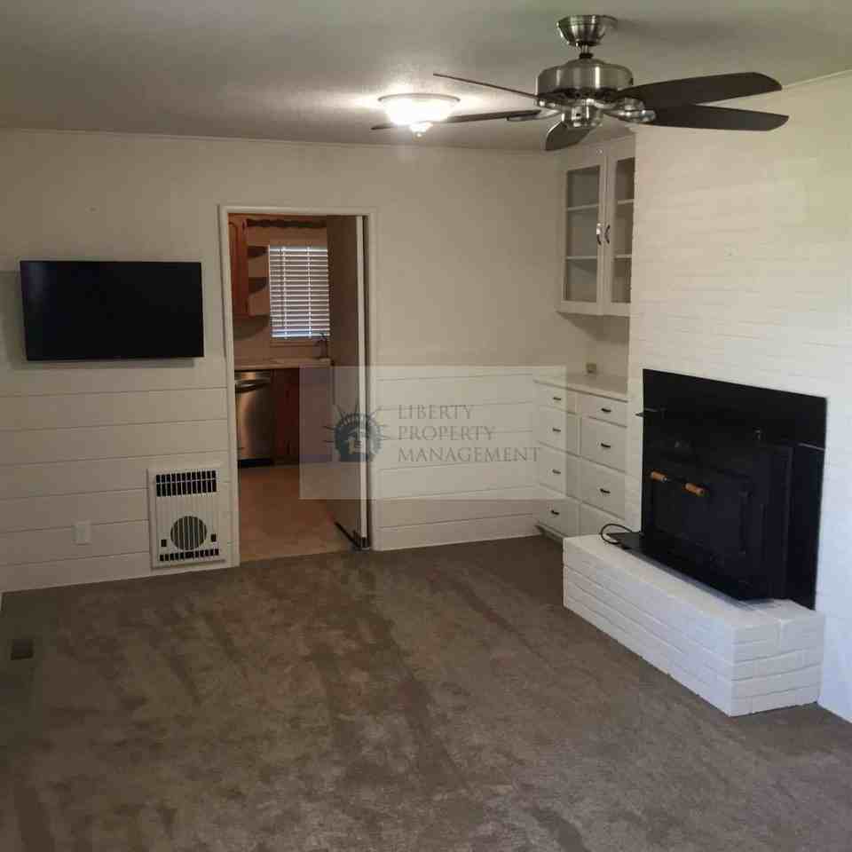 14371 E State Highway 120 - Photo 3 of 10