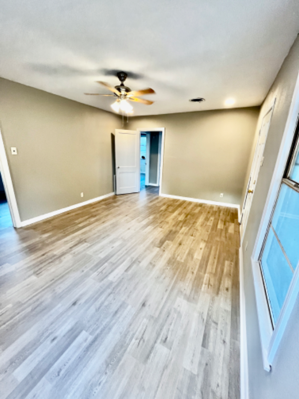 3148 South Dr - Photo 2 of 22