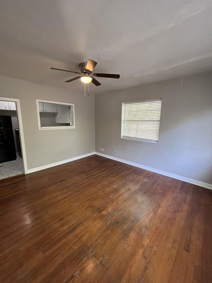 3333 3333 Post Street - 4Unit n#2 - Photo 2 of 2