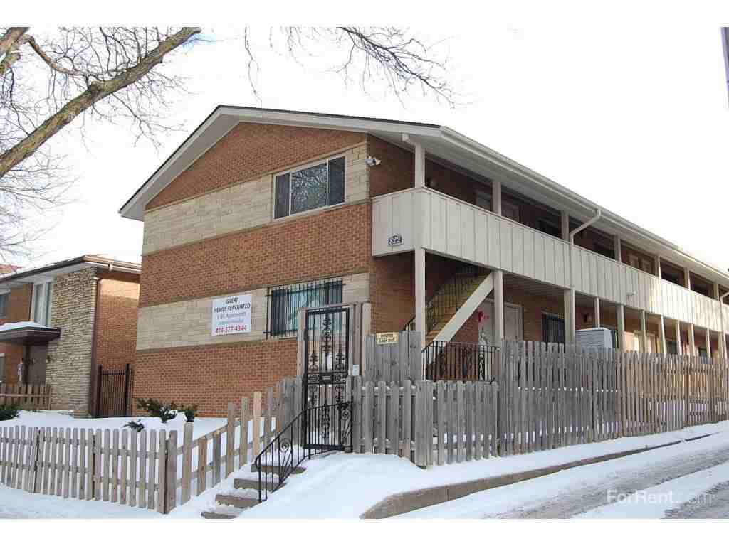 Greywolf Partners at Milwaukee and Racine Apartments - Photo 2 of 3