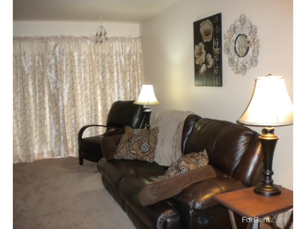 Georgetown Square - Photo 2 of 3