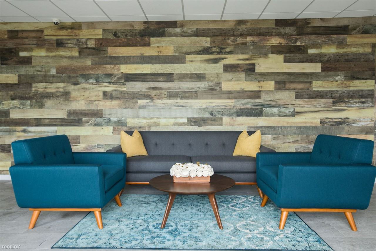 Empire 225 - Photo 2 of 15