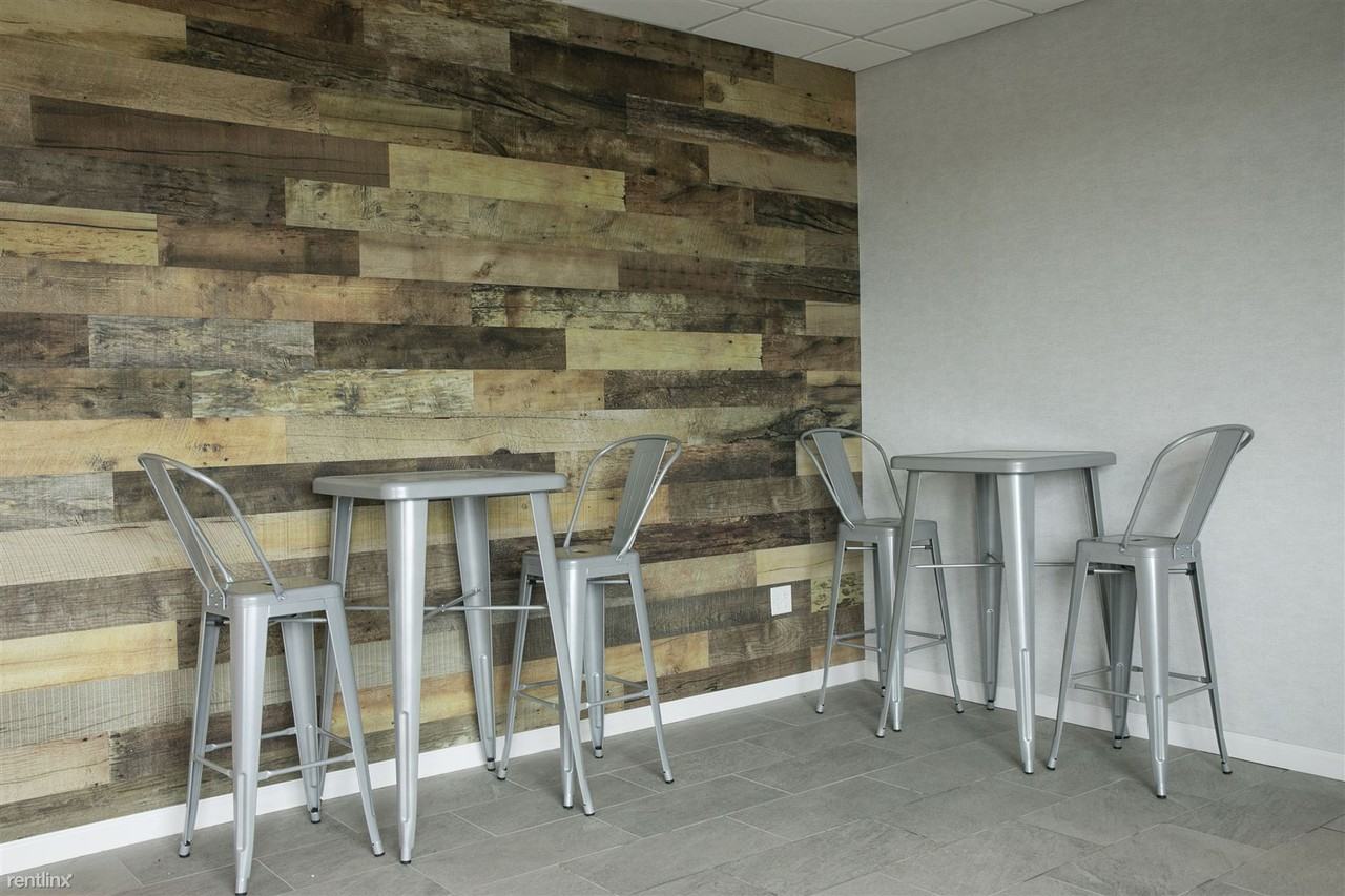 Empire 225 - Photo 3 of 15